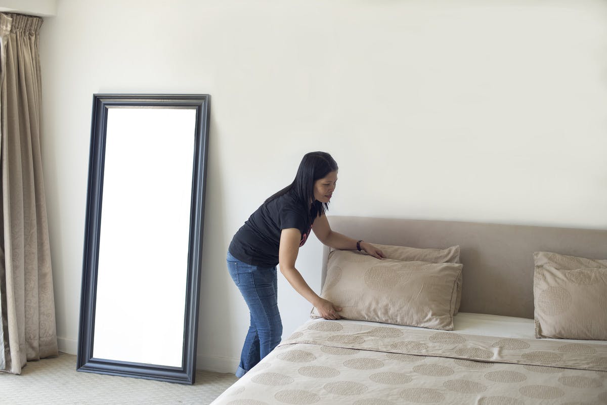 969a773d2f7330a4f135d4feda9ccfd4a3594b7c domestic helper housekeeping making bed duty