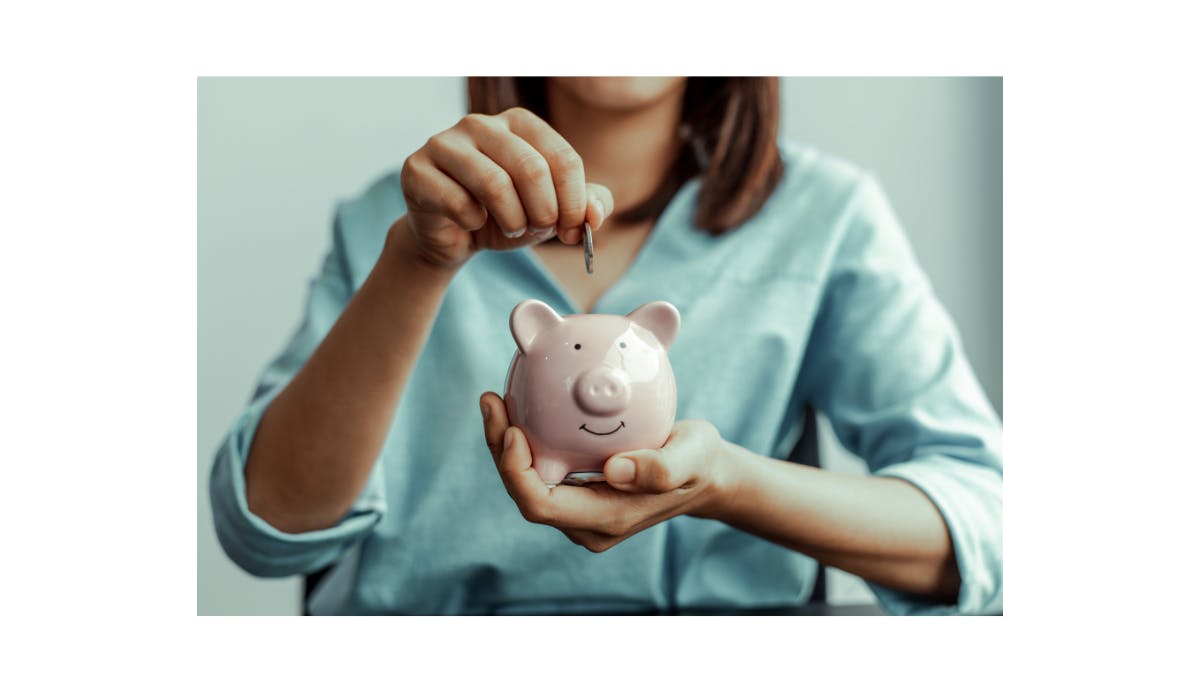 F6bb61e2 3369 4055 987b d7214e7a1e41 howtohelpyourmaidmanagefinancialsbetter 1